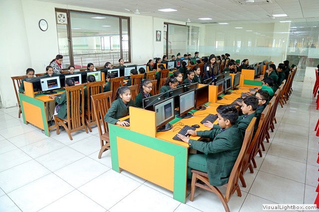 Middle Wing Computer Labs